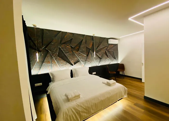 Blloku 3* Tirana