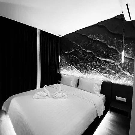 Guest house Blloku 3*