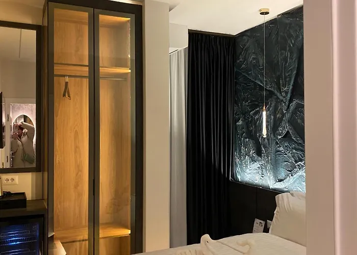 Gasthuis Blloku Tirana